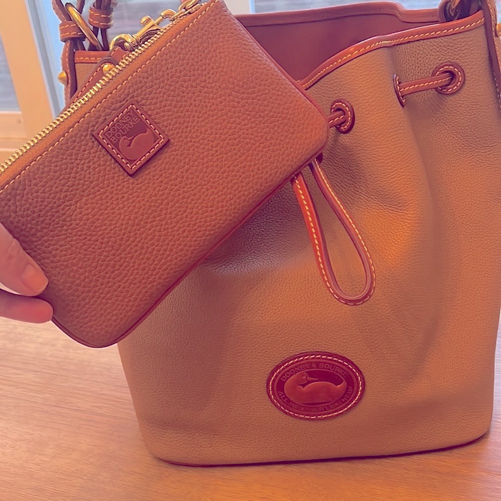 Amazing Dooney & Bourke Set - TODAY!🎊